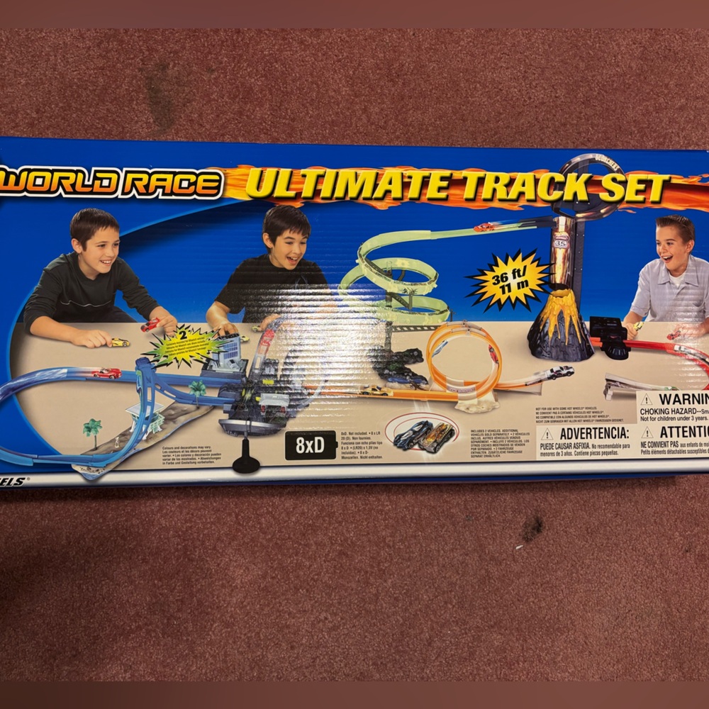 Hot wheels world race ultimate track set